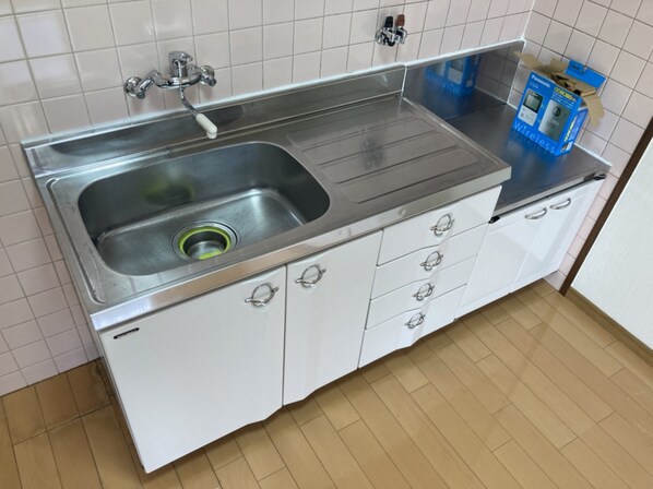 八丈グランドハイツNの物件内観写真